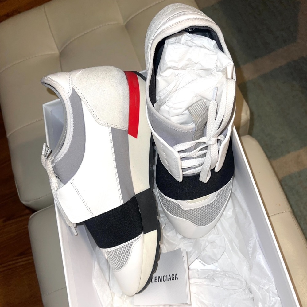Balenciaga race runners